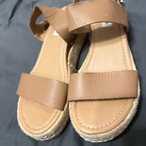 Steve Madden platform sandals
